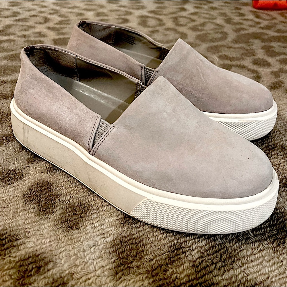 Vince Camuto women’s platform sneakers/slides.